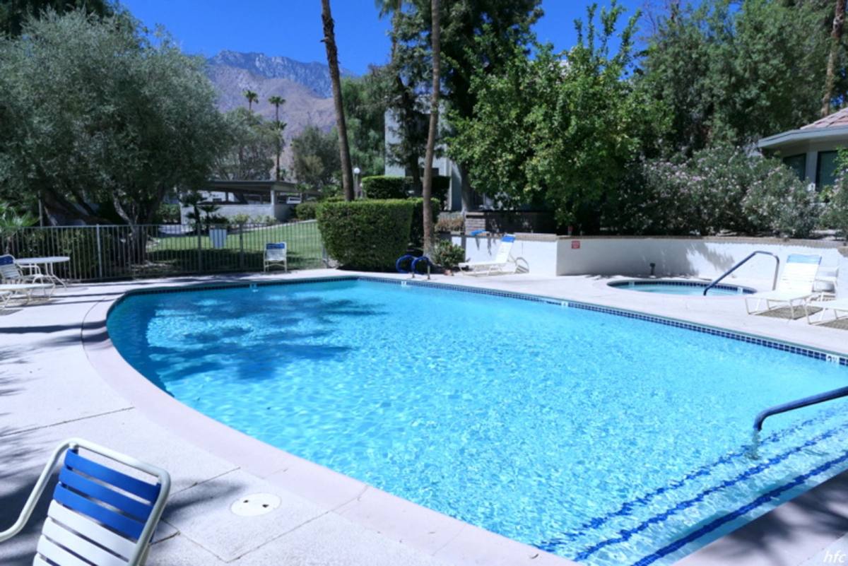 Apartment for rent at 1975 N Via Mirale, Palm Springs, CA 92262