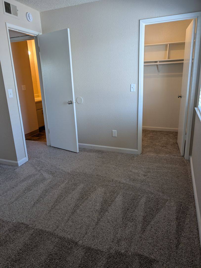 Apartment for rent at 5915 Kenneth Ave, Carmichael, CA 95608