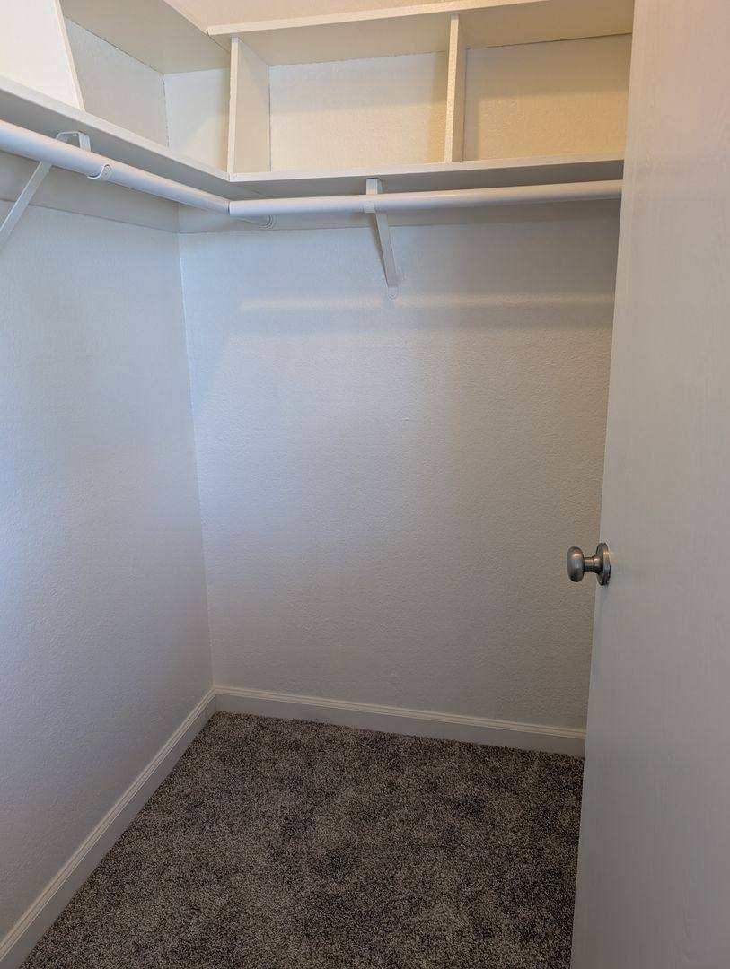 Apartment for rent at 5915 Kenneth Ave, Carmichael, CA 95608