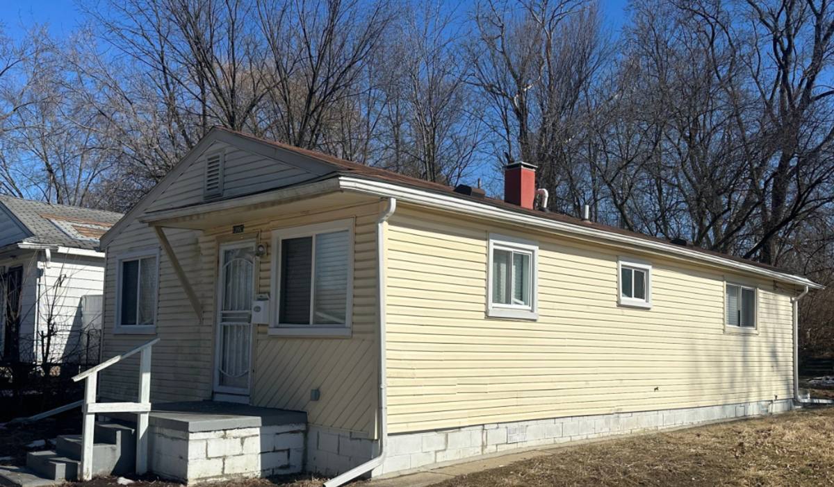 House for rent at 13982 Lamphere St, Detroit, MI 48223
