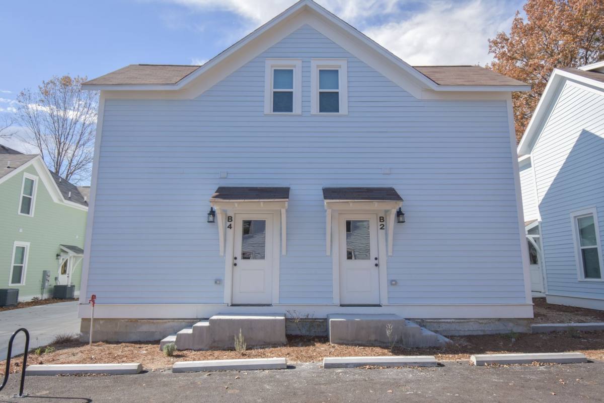 Apartment for rent at 748 S Locust Ave, Fayetteville, AR 72701