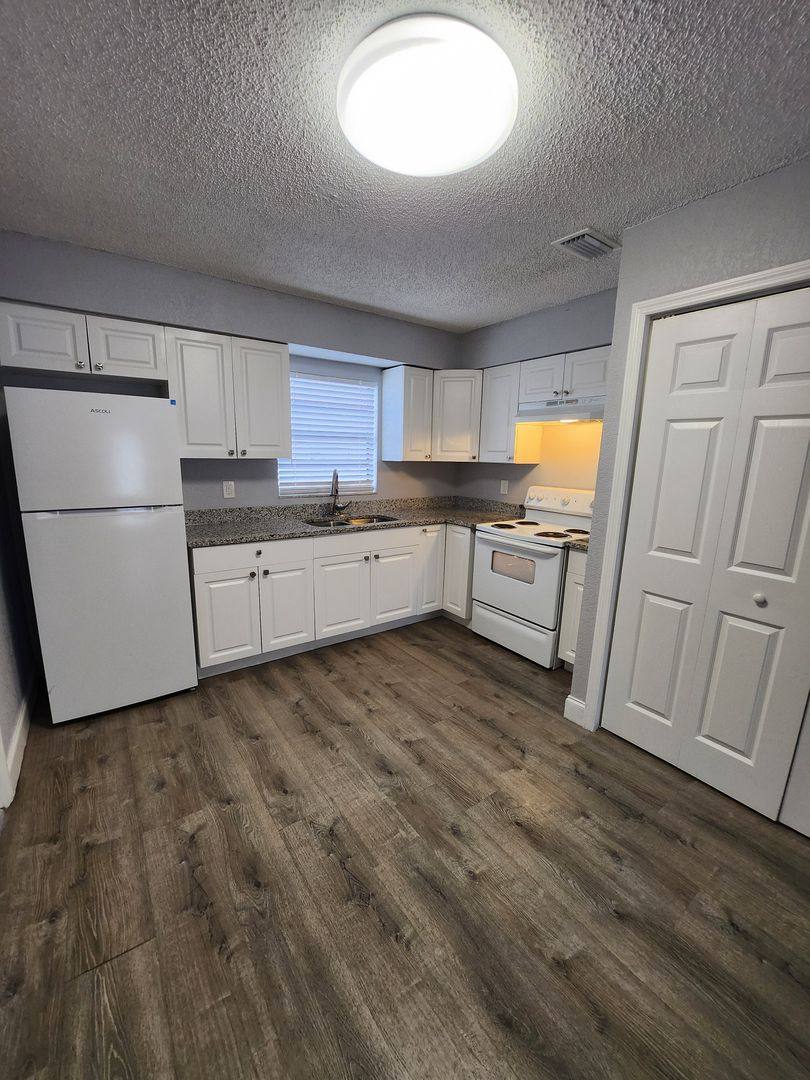 Apartment for rent at 5702 N Lincoln Ave, Tampa, FL 33614