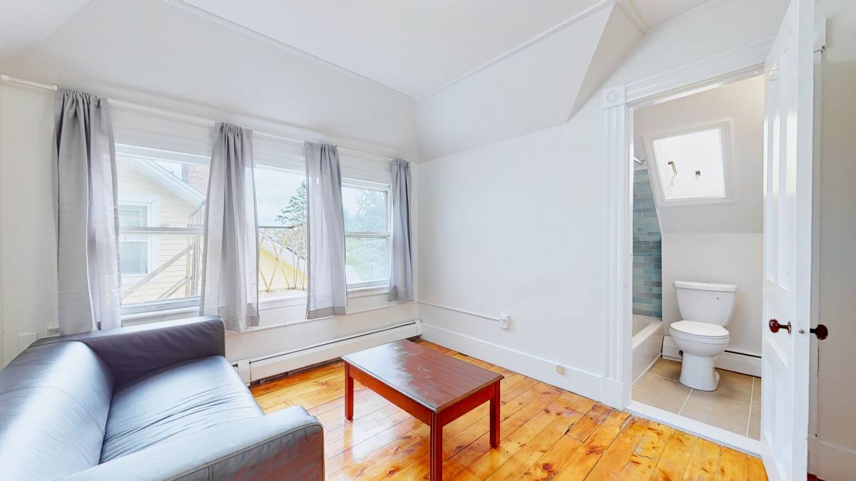 Apartment for rent at 208 Canner St, New Haven, CT 06511