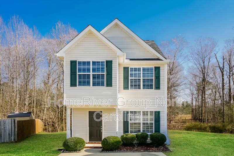 House for rent at 2505 Lilymount Dr, Raleigh, NC 27610