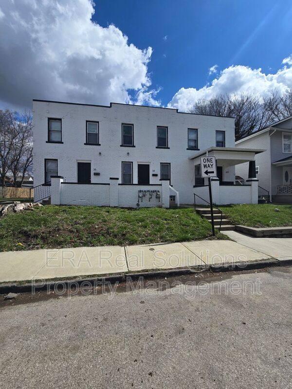 Apartment for rent at 38 S Oakley Ave, Columbus, OH 43204