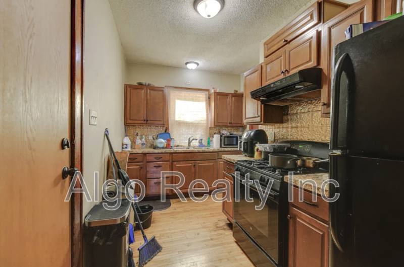 Apartment for rent at 2646 Dupont Ave N #1, Minneapolis, MN 55411