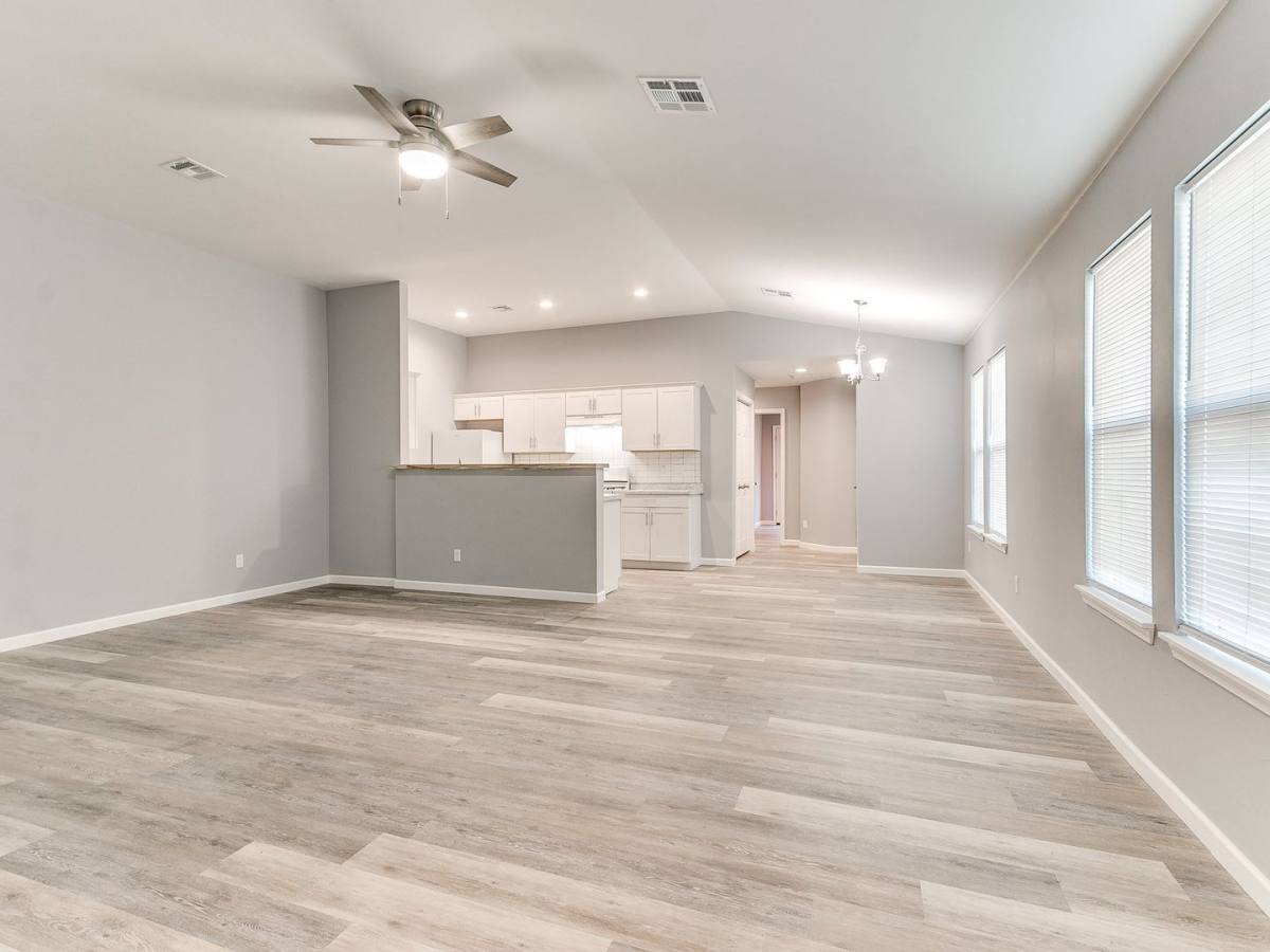 Apartment for rent at 2513 2515 Leeds Lane, Norman, OK 73071