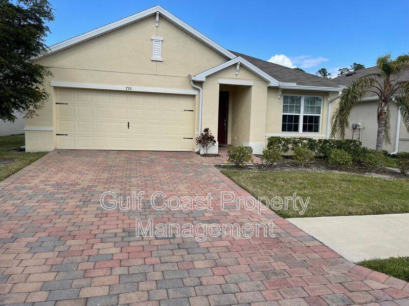 House for rent at 733 Hadley St W, Naples, FL 34104