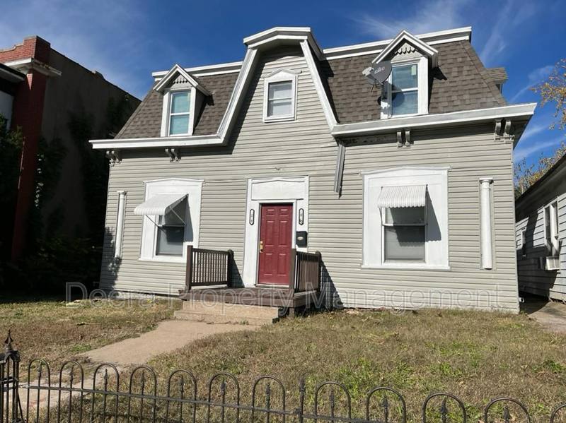 Apartment for rent at 1205 Corby St #A, Saint Joseph, MO 64505