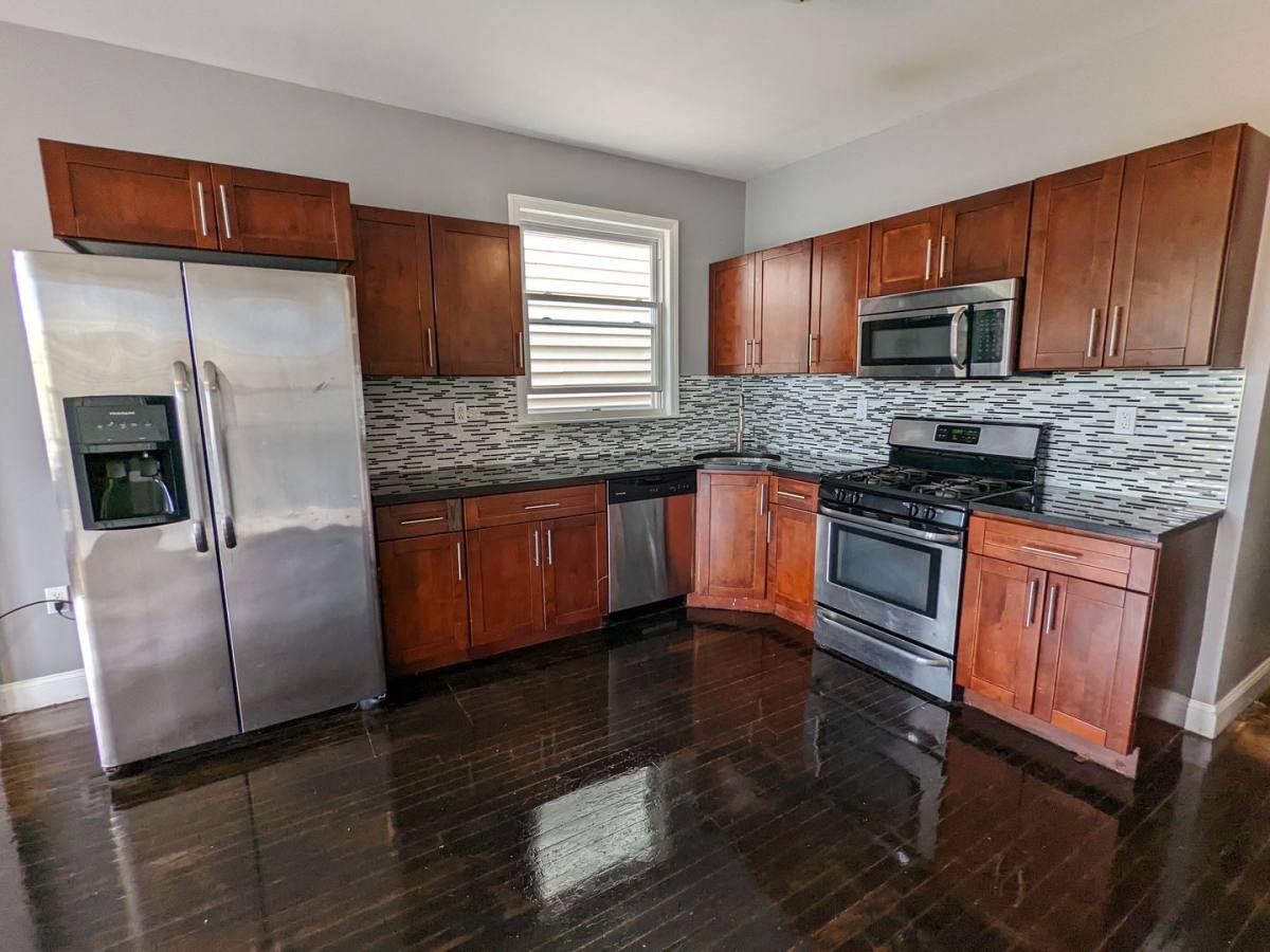 Apartment for rent at 688 Central Ave, Albany, NY 12206