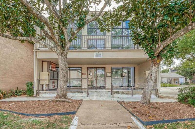 Condo for rent at 3025 Walnut Bend Lane #32, Houston, TX 77042