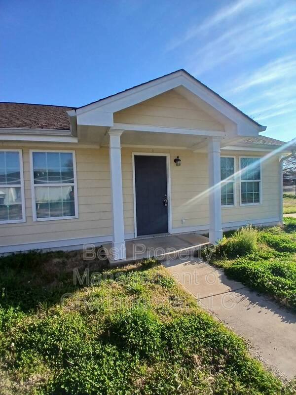 Apartment for rent at 3632 Dorris St, Chattanooga, TN 37410