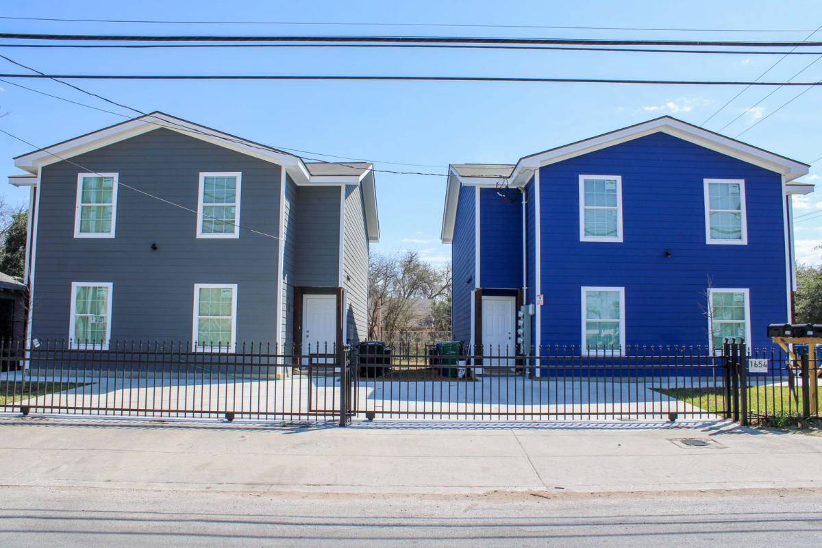 Apartment for rent at 1654 S Hamilton Ave, San Antonio, TX 78207