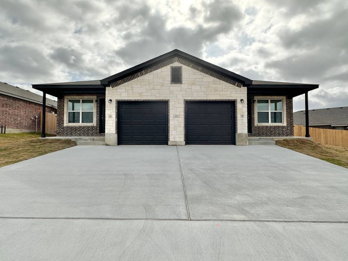 Townhouse for rent at 121 Dolphin Dr, Temple, TX 76501