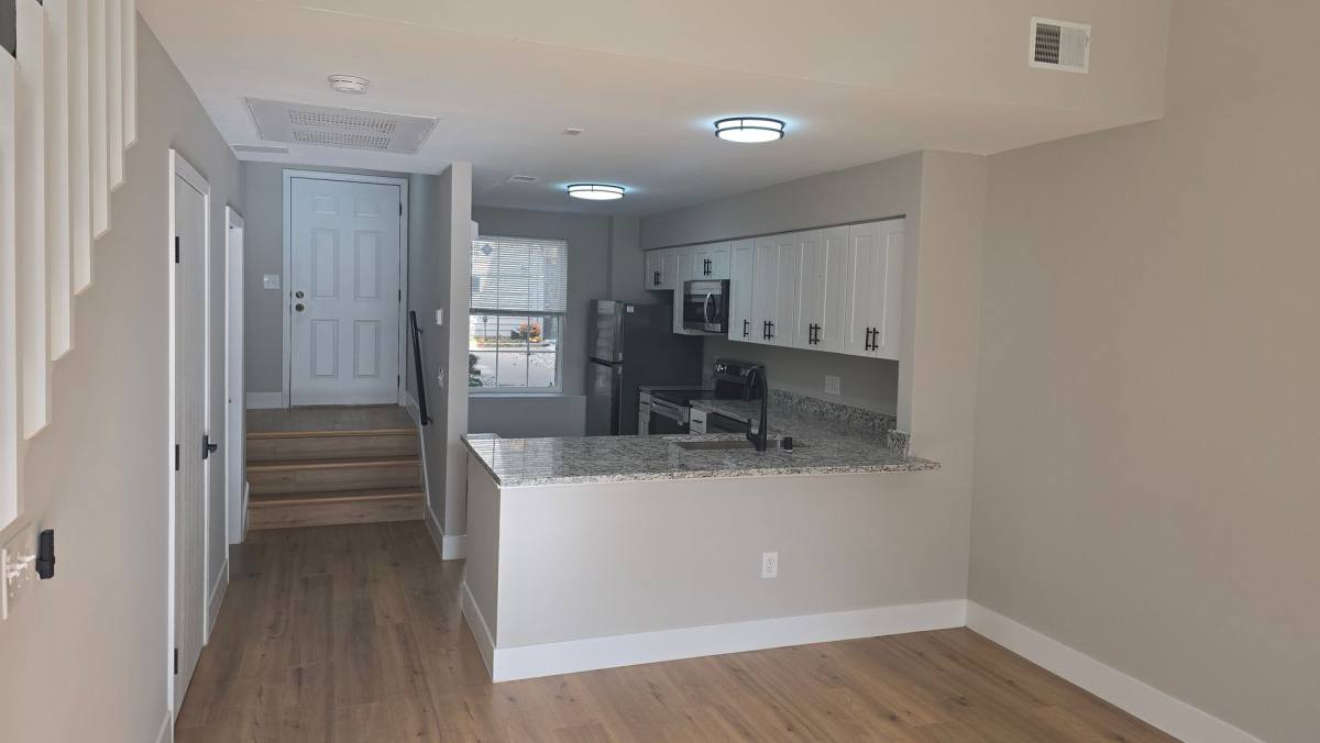 Townhouse for rent at 114-120 Grand Ave, Mequon, WI 53092
