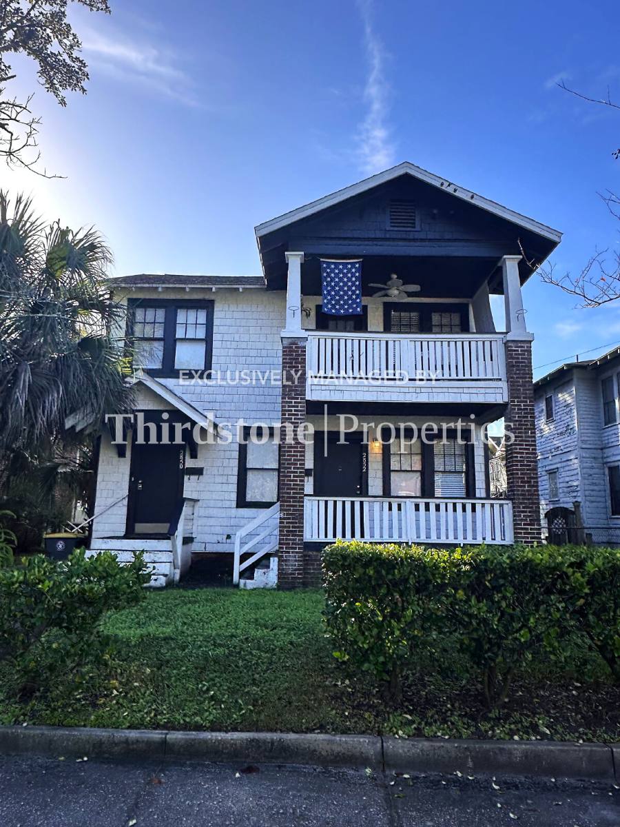 Apartment for rent at 2850 College St, Jacksonville, FL 32205