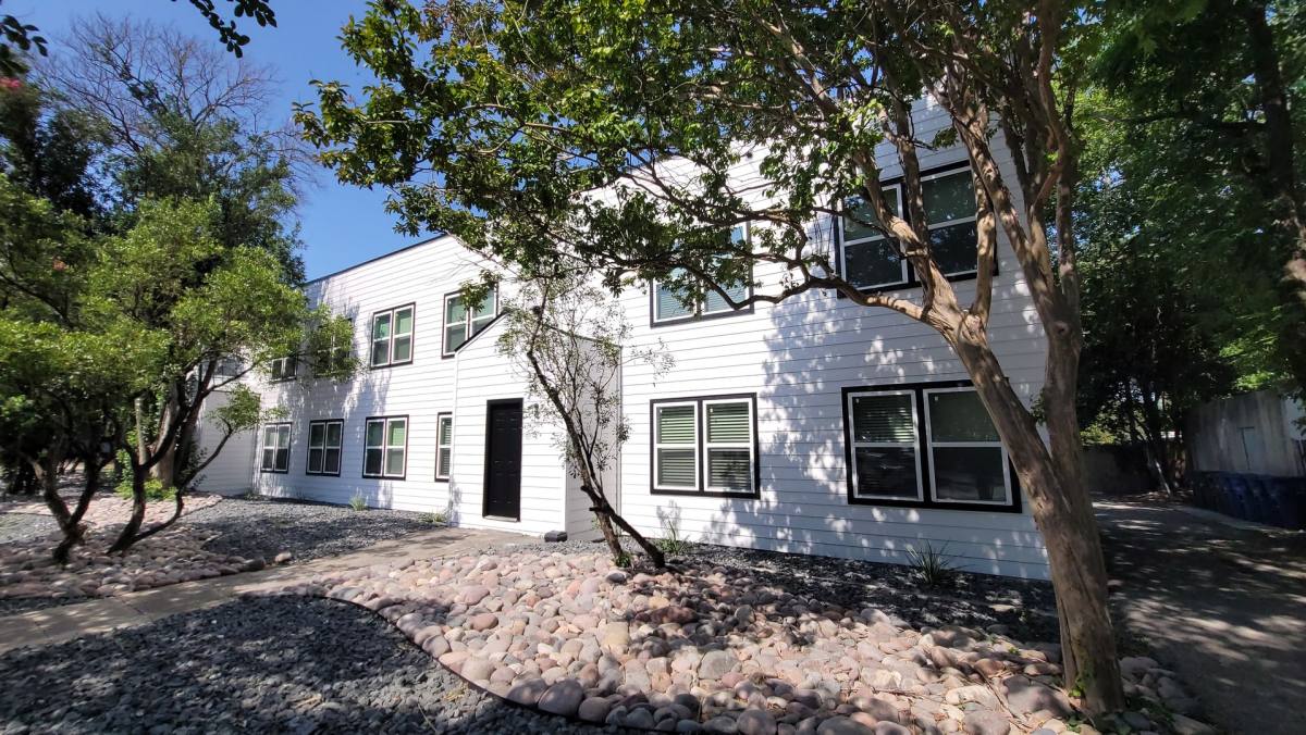 Apartment for rent at 503 W Kings Highway, San Antonio, TX 78212
