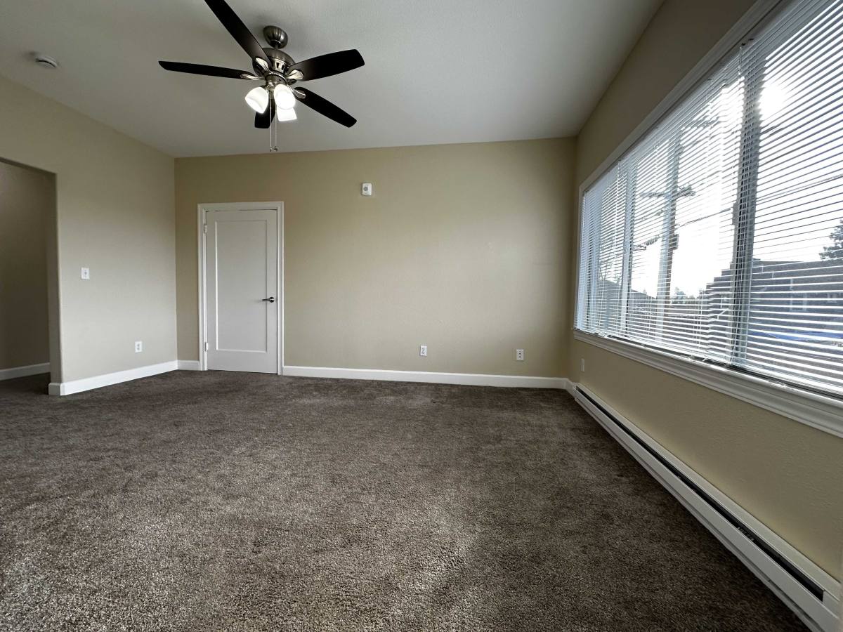 Apartment for rent at 624 Brooklyn Ave #102, Oakland, CA 94606