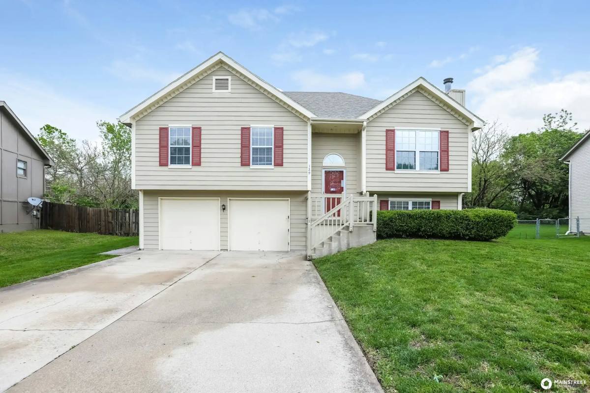 House for rent at 129 Apple Blossom Court, Belton, MO 64012