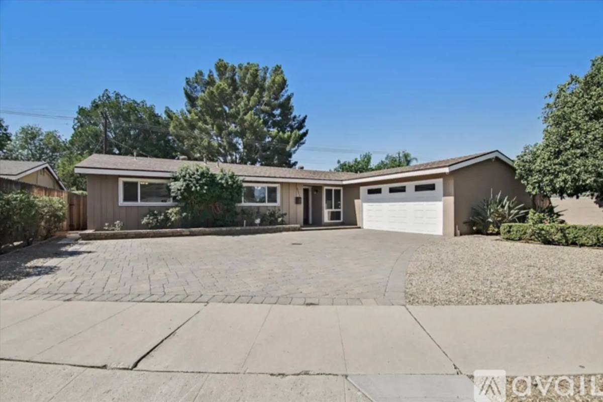 House for rent at 20512 Londelius St, Winnetka, CA 91306