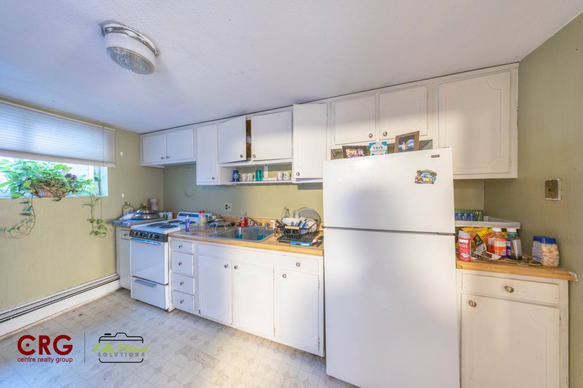 Apartment for rent at 33 Westgate Rd #1, Chestnut Hill, MA 02467