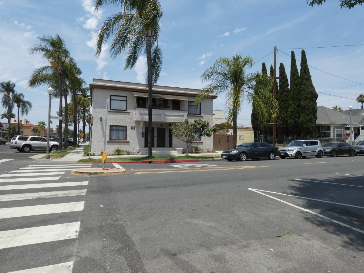 Apartment for rent at 241 - 247 W, Long Beach, CA 90813