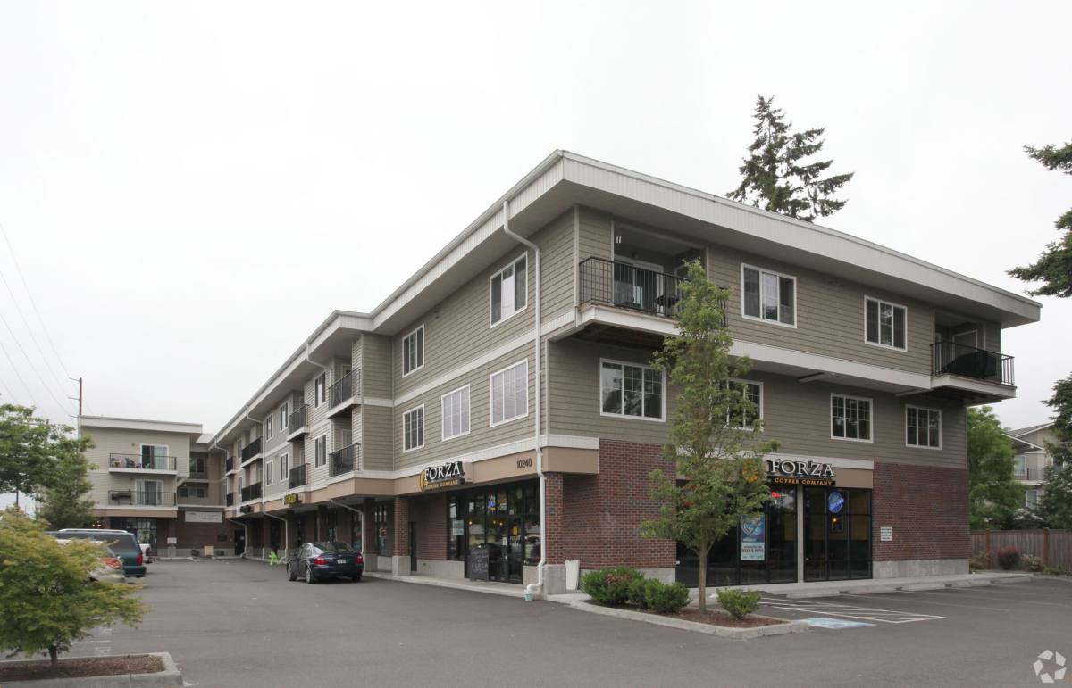Apartment for rent at 10240 Bridgeport Way SW, Lakewood, WA 98499