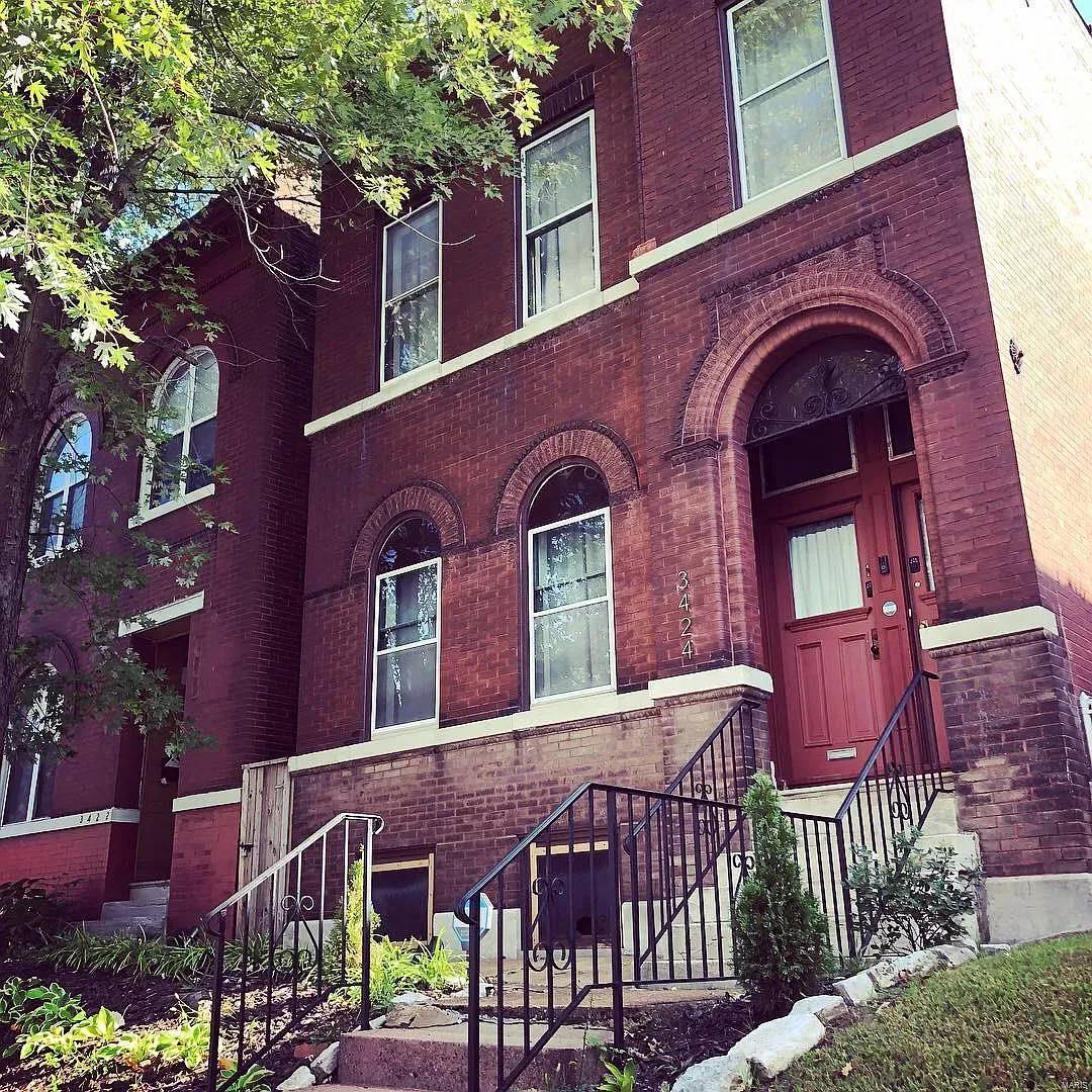 Apartment for rent at 3424 Chippewa St, Saint Louis, MO 63118