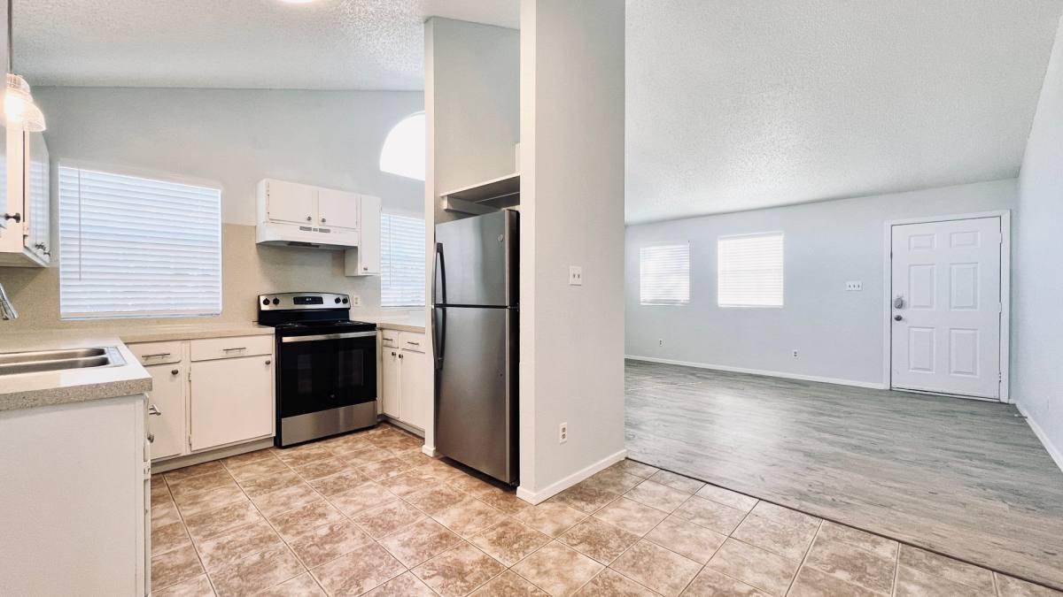 Townhouse for rent at 8813 Pineridge Dr #B, Austin, TX 78729