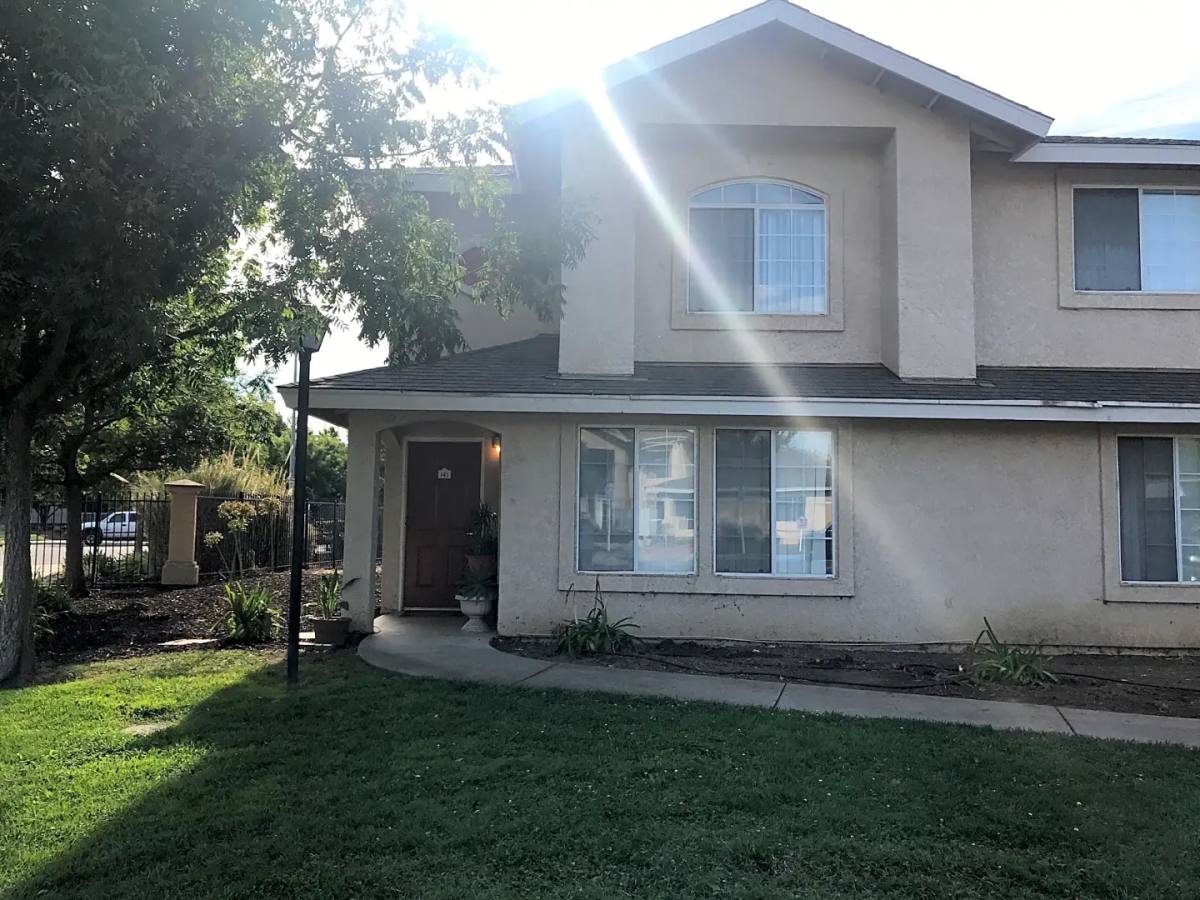 Apartment for rent at 1003 Lake Park Ave, Galt, CA 95632