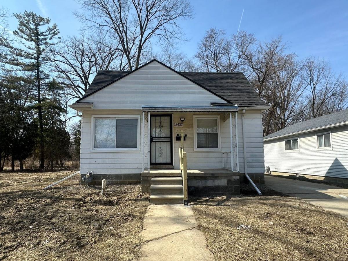 House for rent at 18437 Trinity St, Detroit, MI 48219