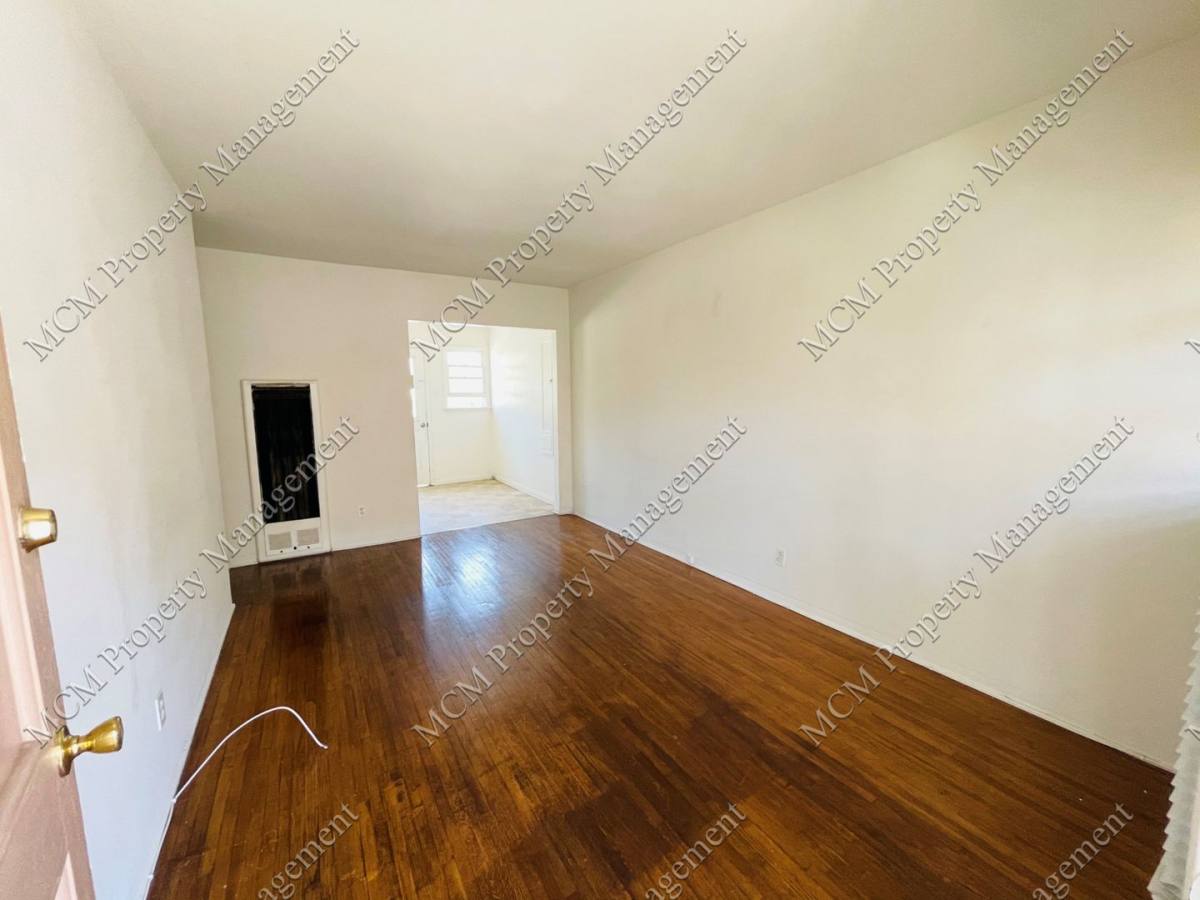 Apartment for rent at 11682 Darlington Ave, Los Angeles, CA 90049