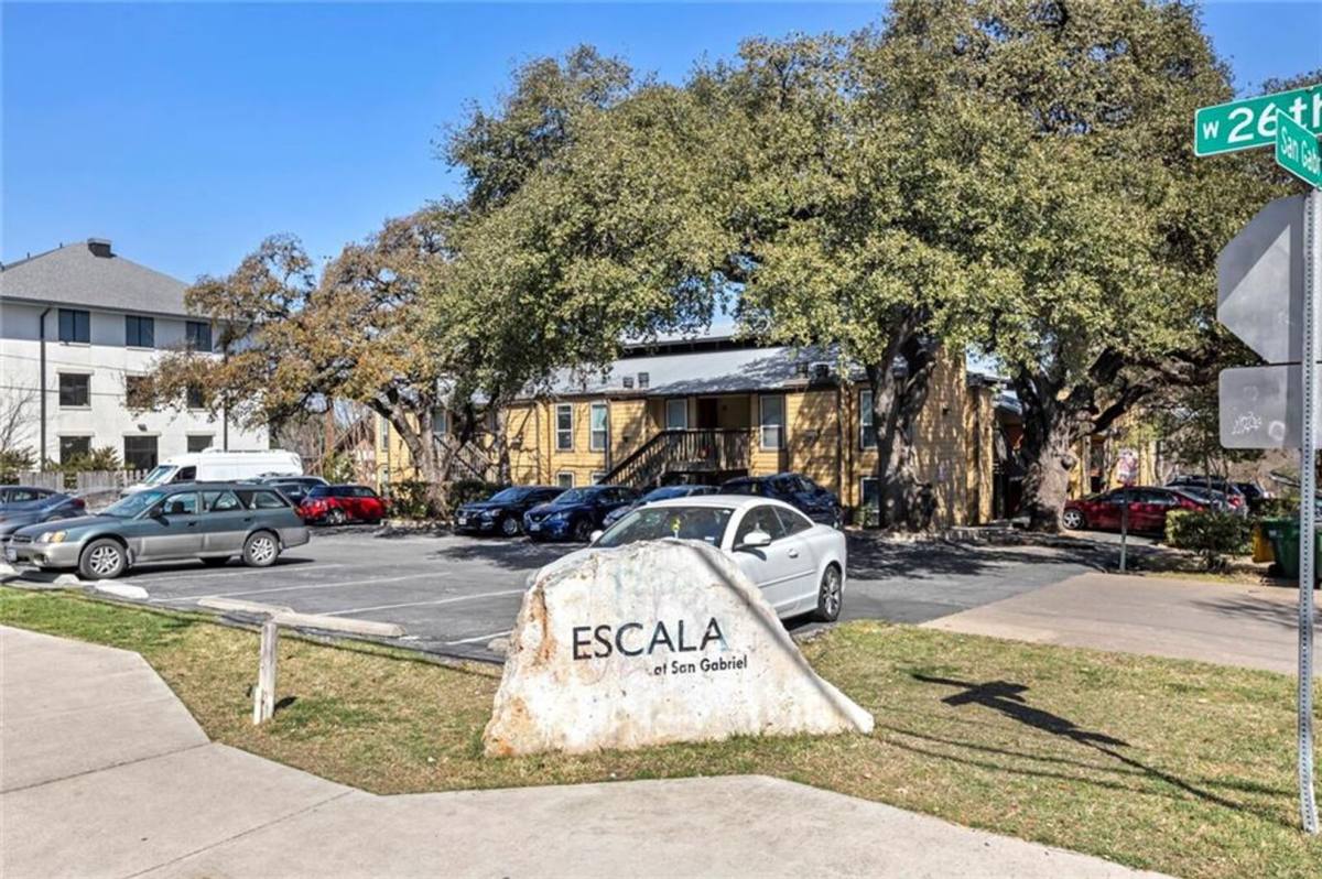 Apartment for rent at 1000 W 26th St, Austin, TX 78705