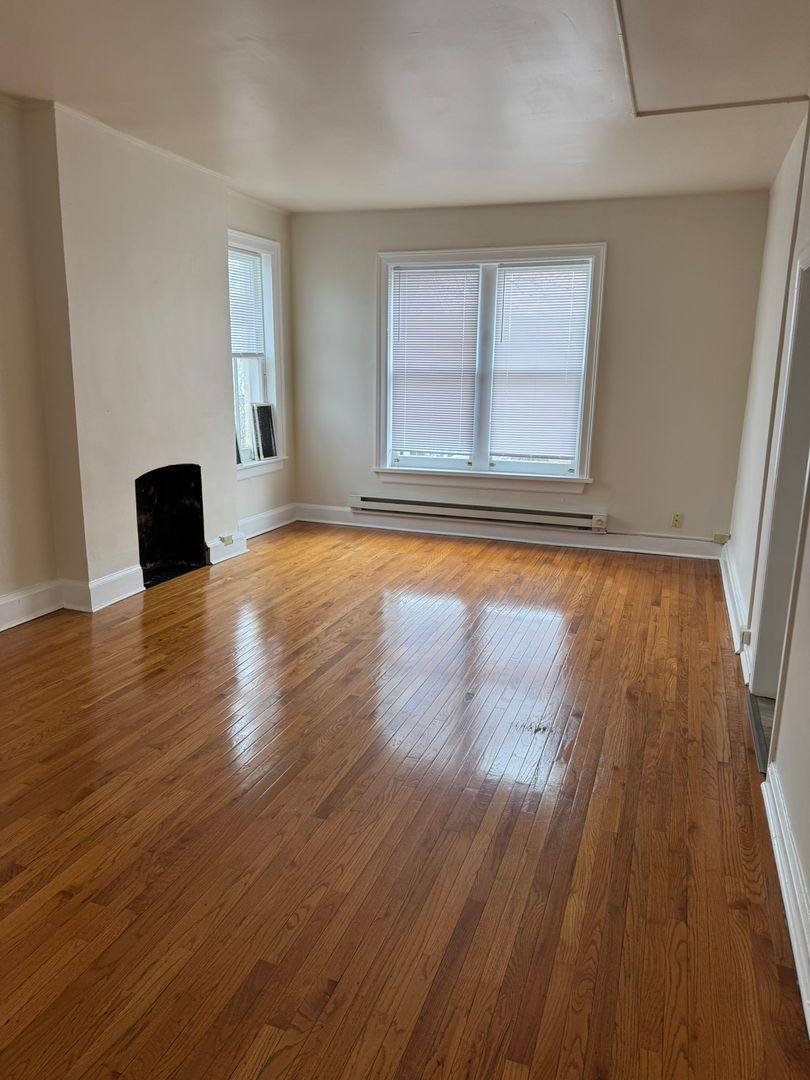 Apartment for rent at 145 S Prospect St, Hagerstown, MD 21740