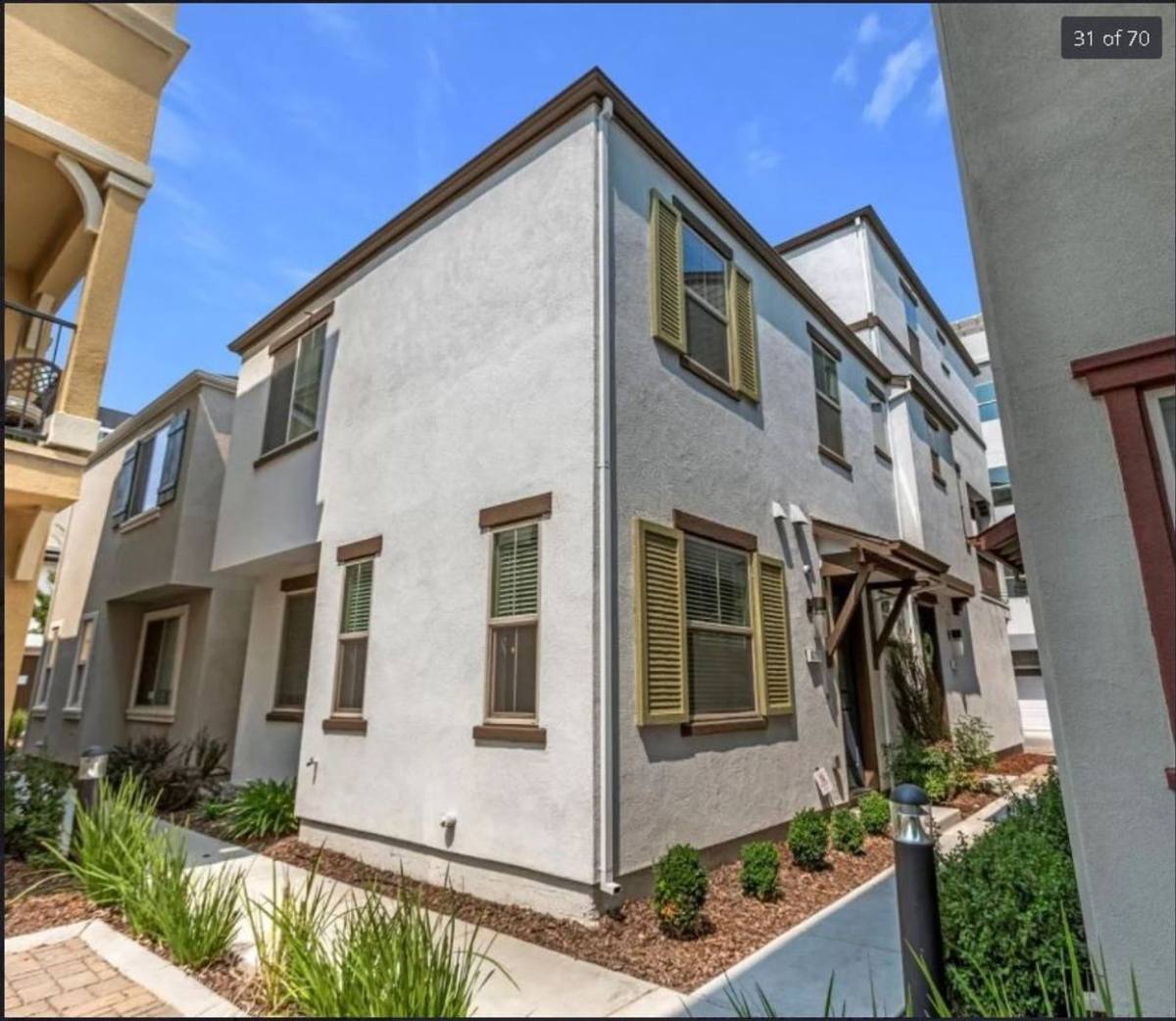 Townhouse for rent at 471 Tailoff Lane, Sacramento, CA 95818