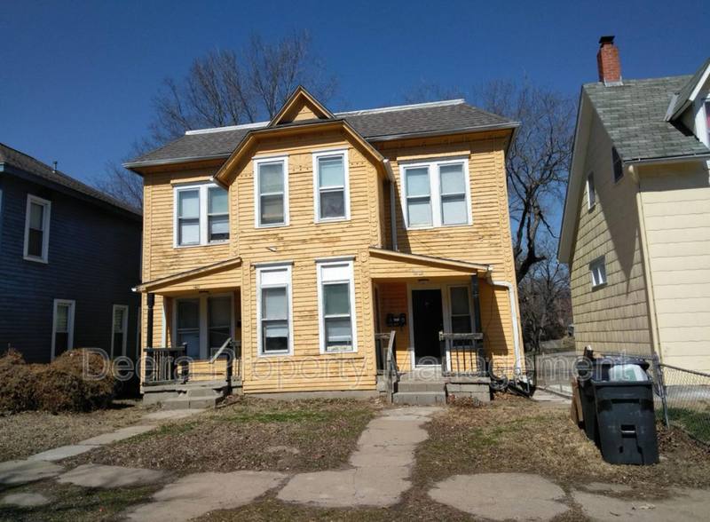 Apartment for rent at 1401 Sylvanie St, Saint Joseph, MO 64501