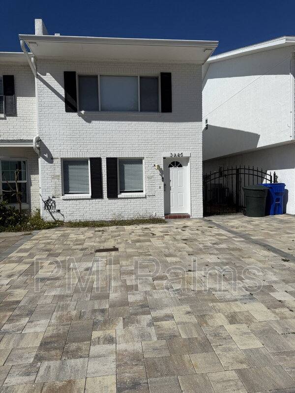 Townhouse for rent at 2646 St Joseph Dr W, Dunedin, FL 34698
