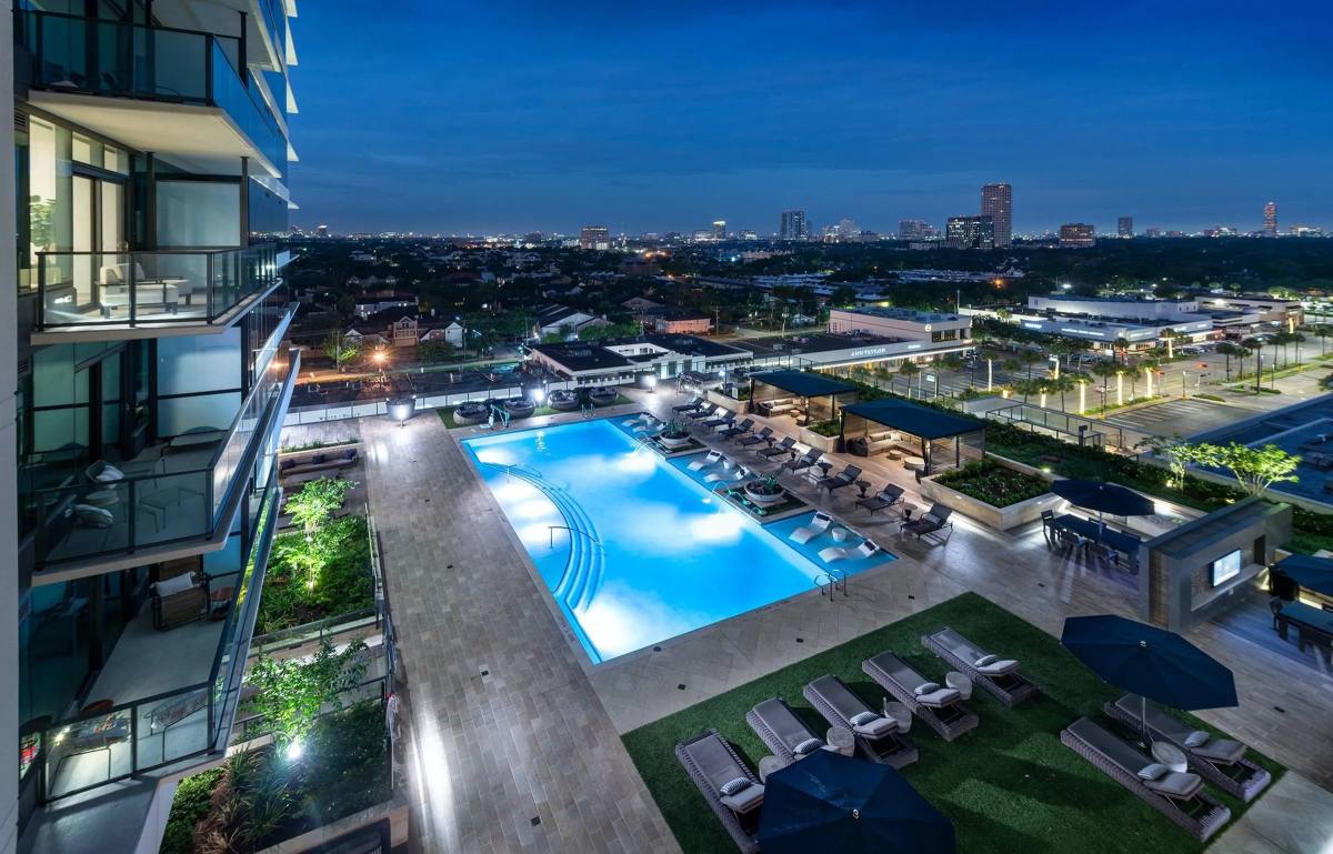 Apartment for rent at 1956 W Gray St #A6-66, Houston, TX 77019