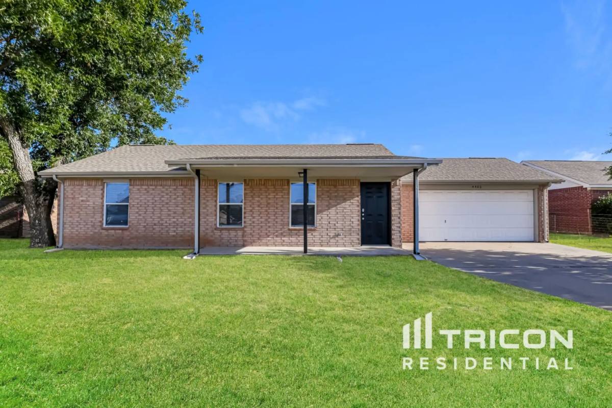 House for rent at 4406 Rob Dr, Granbury, TX 76049