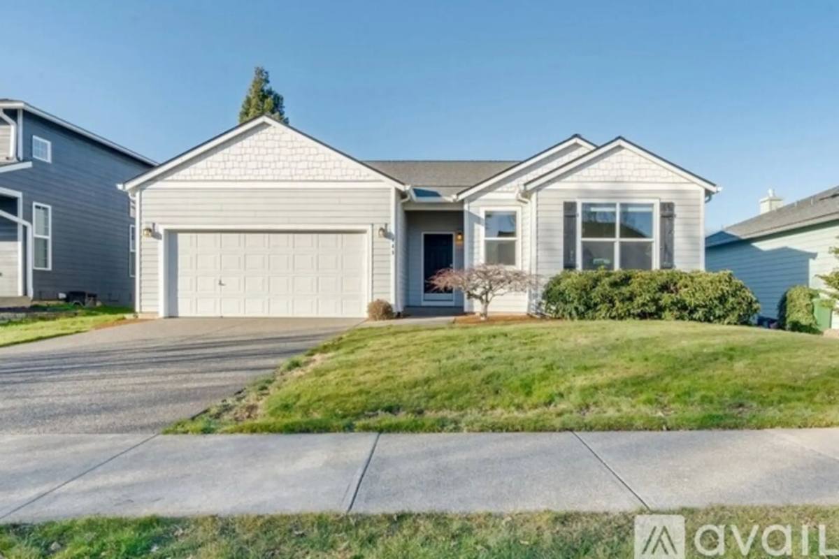 House for rent at 445 Ironwood Terrace, Woodburn, OR 97071