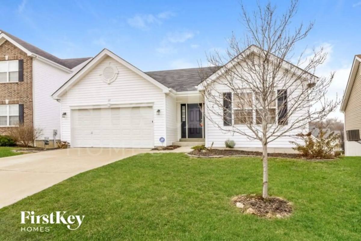 House for rent at 137 Boardwalk Gardens Dr, O Fallon, MO 63368