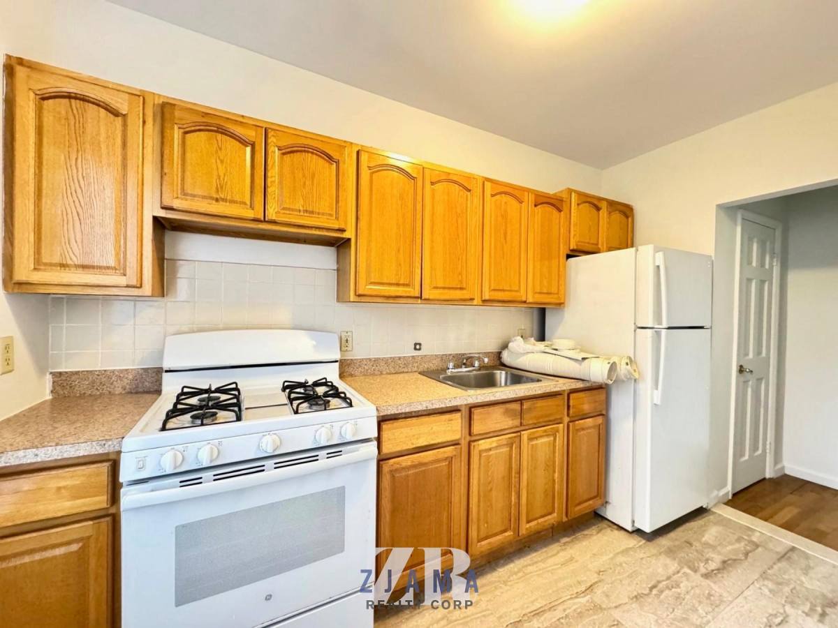 Apartment for rent at 114 Albemarle Rd #B11, Brooklyn, NY 11218