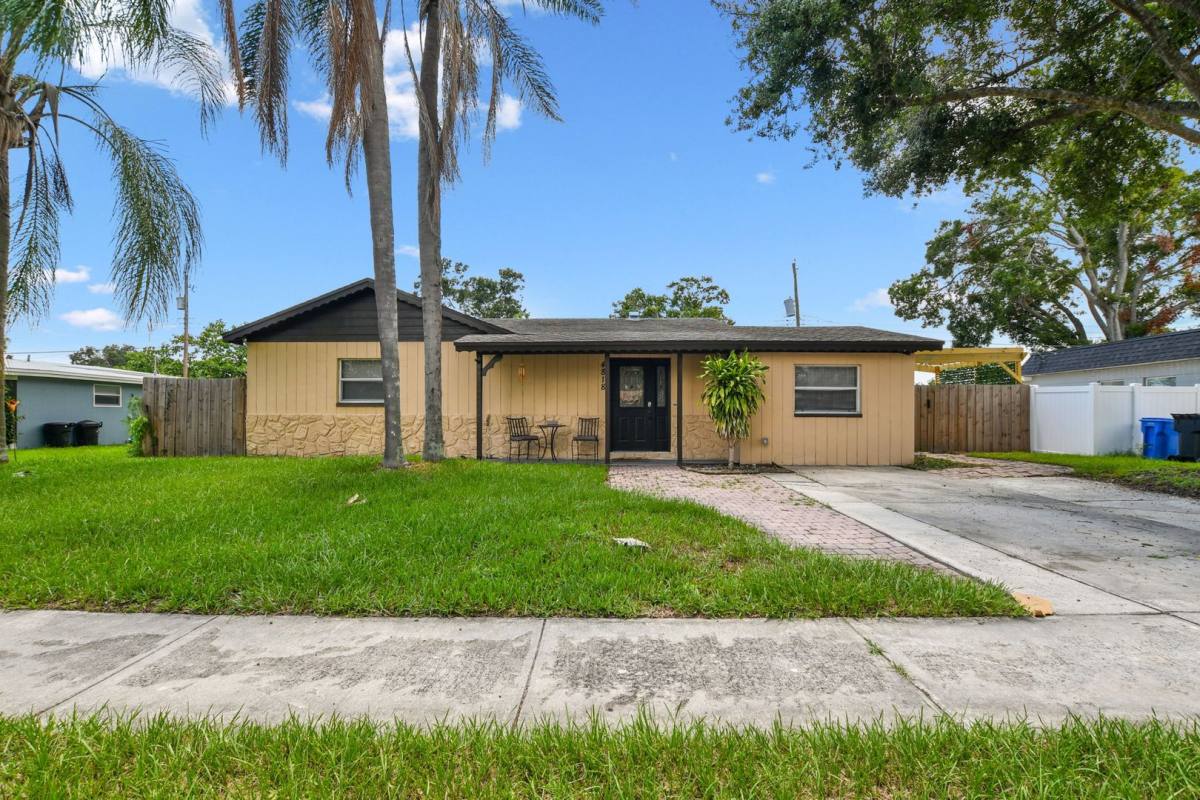 House for rent at 4818 Holiday Dr, Tampa, FL 33615