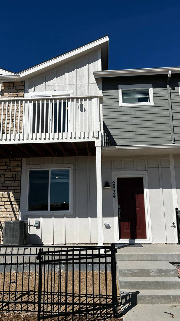Townhouse for rent at 2824 S Flat Circle, Longmont, CO 80503
