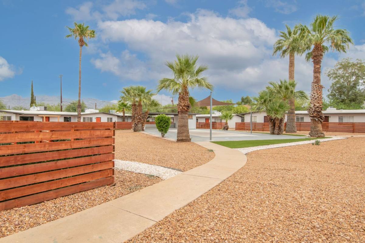 Apartment for rent at 2198 N Country Club, Tucson, AZ 85716