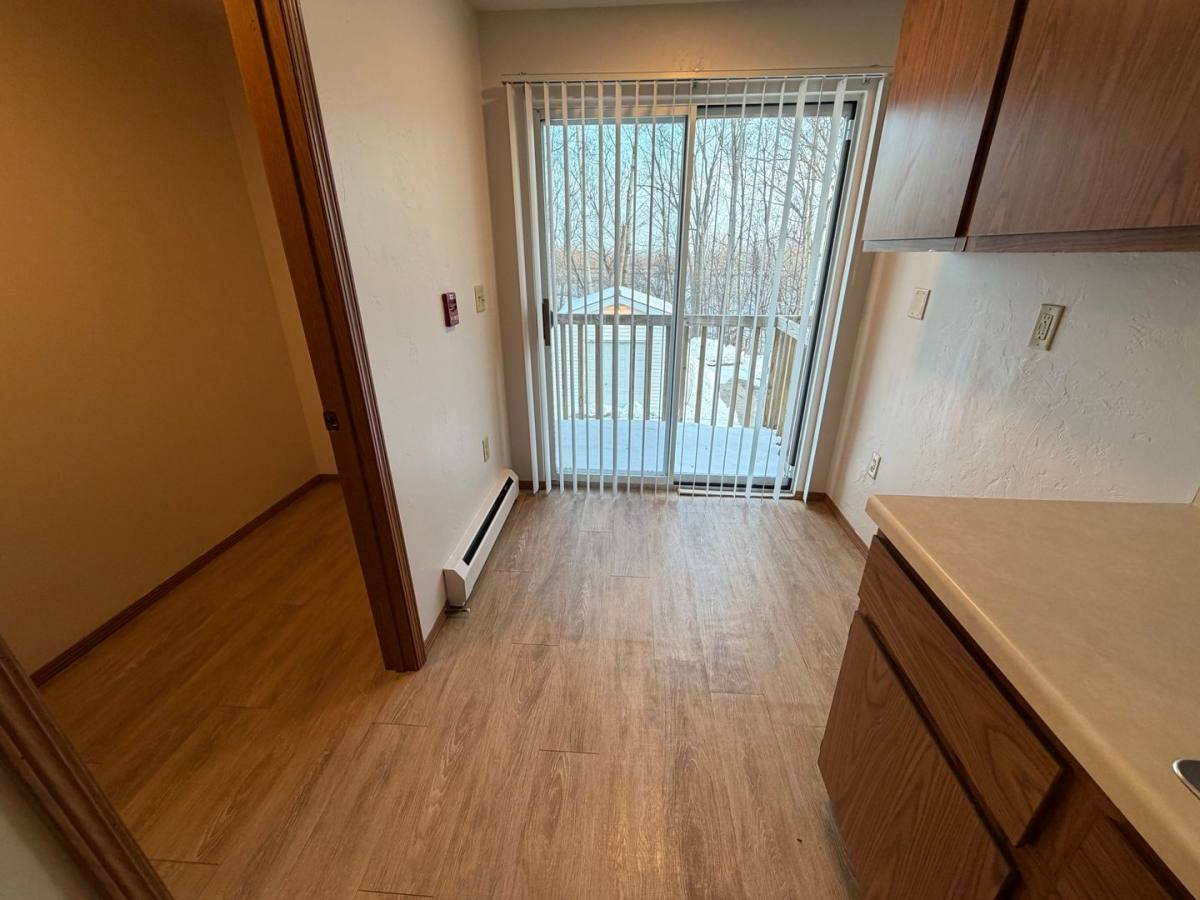 2681 Humboldt Rd, Green Bay, WI 54311 - Apartment for Rent - Image 7