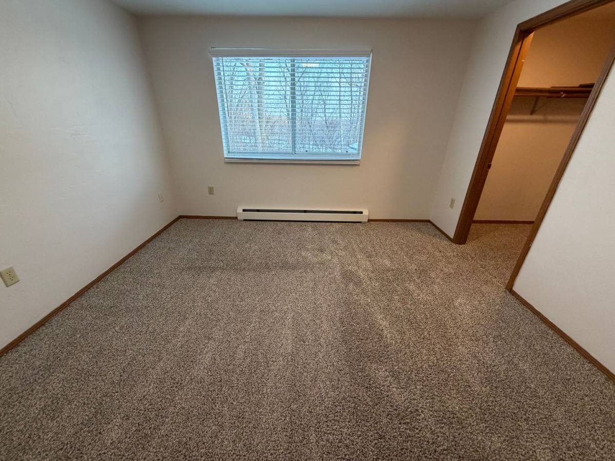 2681 Humboldt Rd, Green Bay, WI 54311 - Apartment for Rent - Image 8