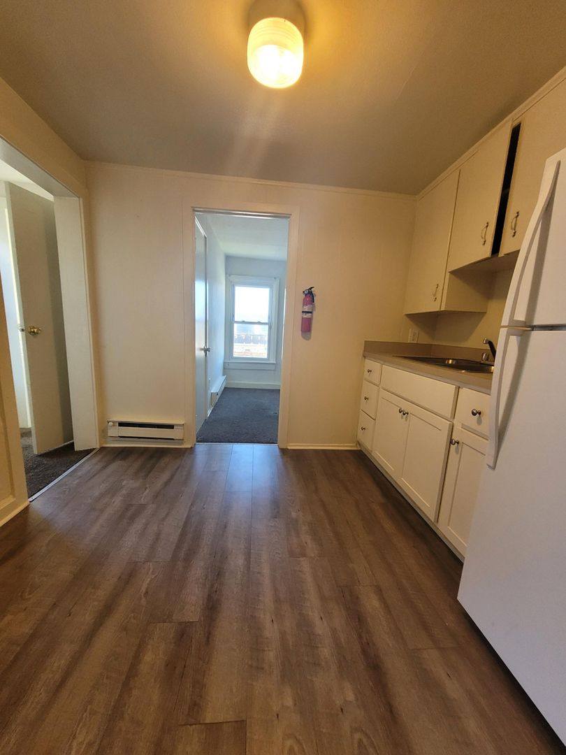 Apartment for rent at 392 S 2nd St, Harrisburg, PA 17113