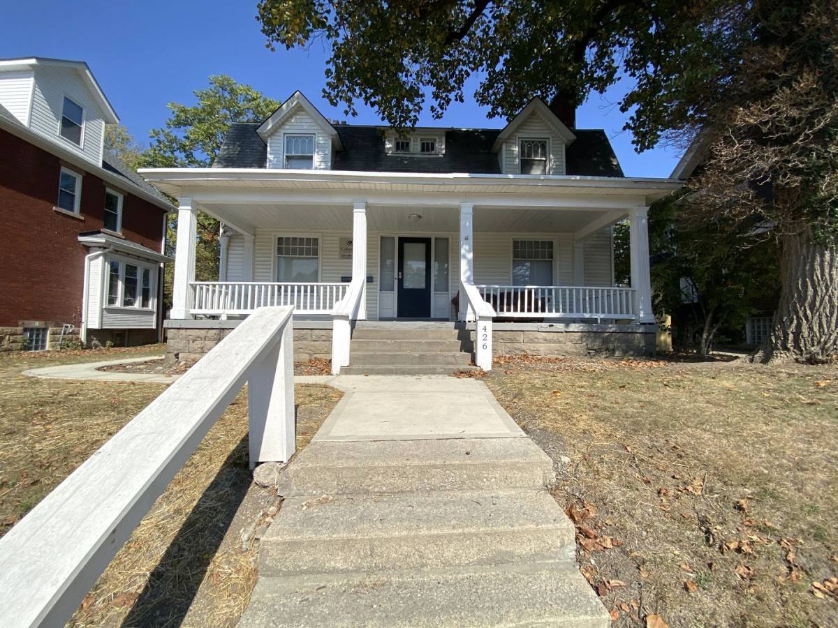Apartment for rent at 426 E 15th Ave, Columbus, OH 43201