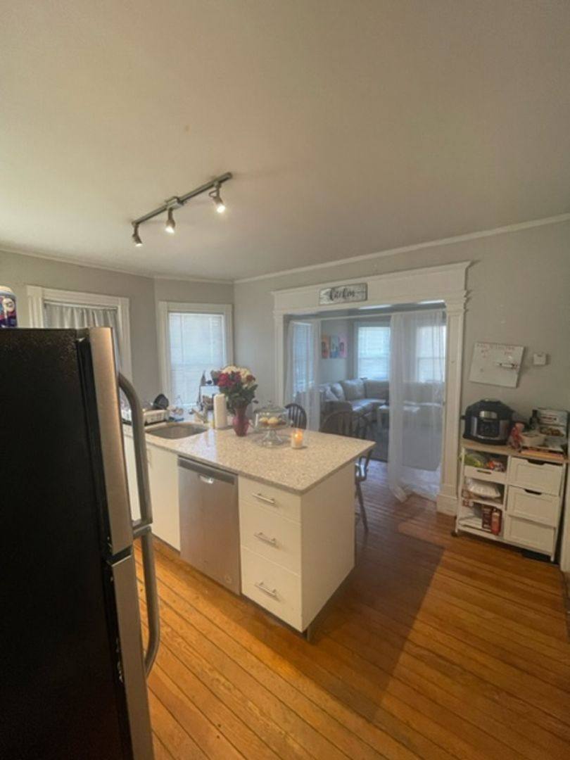 Apartment for rent at 624 Smith St, Providence, RI 02908